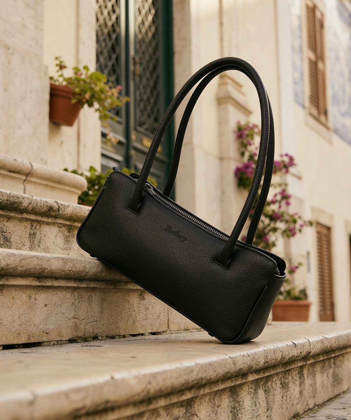 DONA Grainy Black Bag