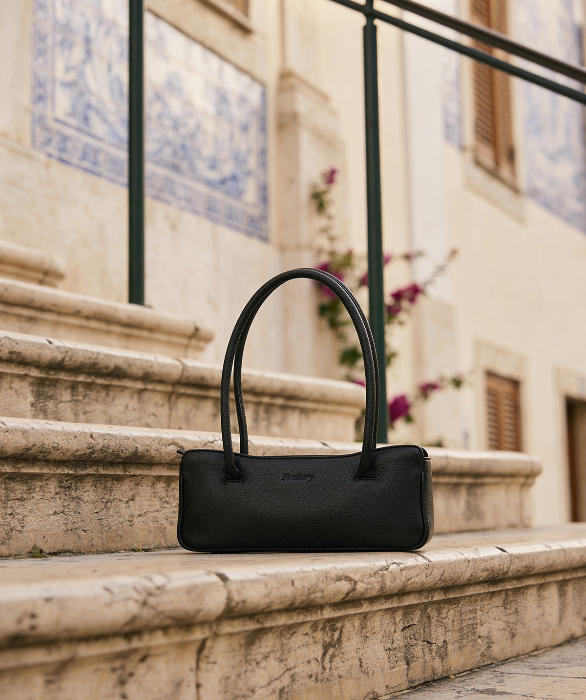 DONA Grainy Black Bag