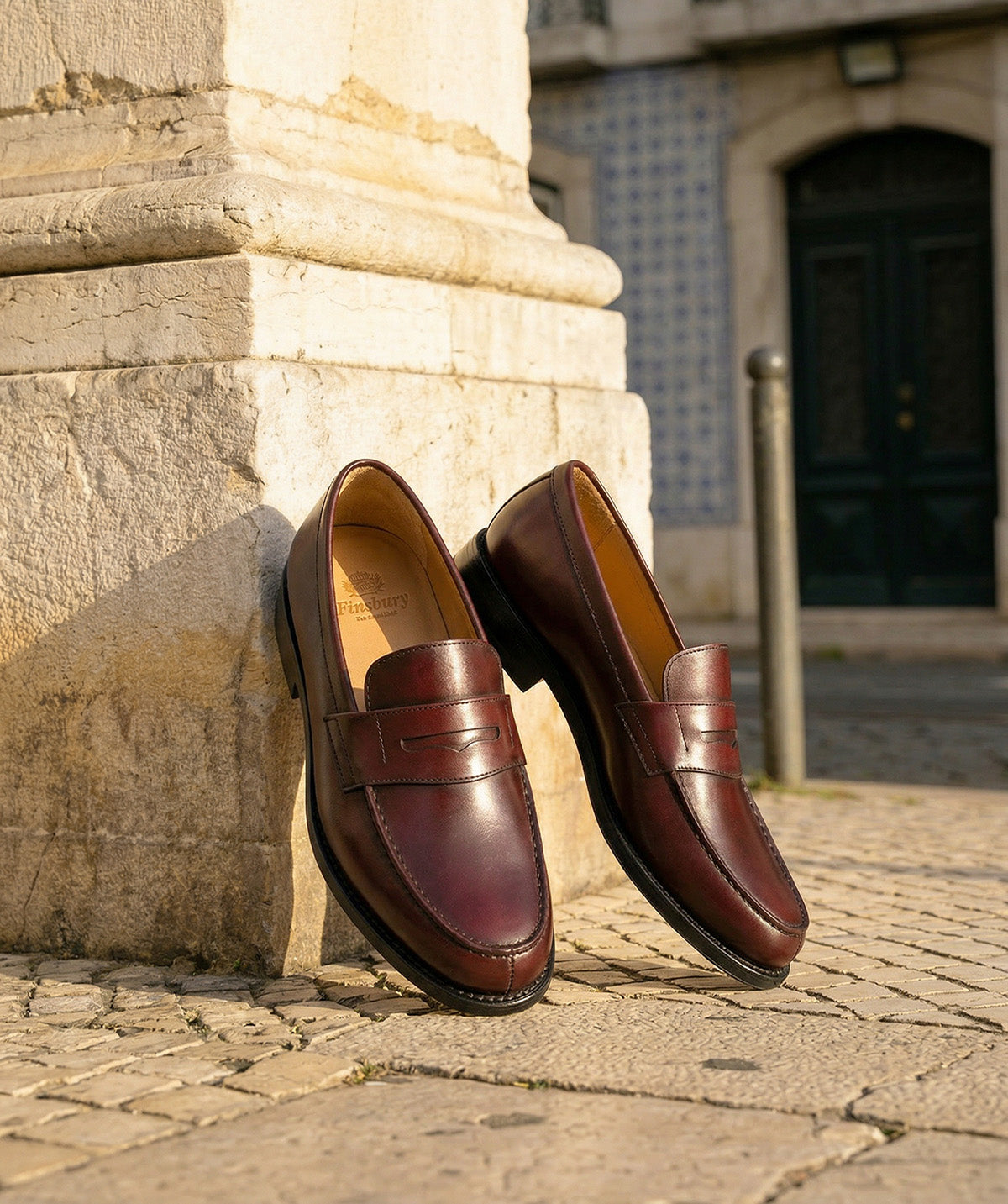 COLLEGE 1986 Burgundy Loafer