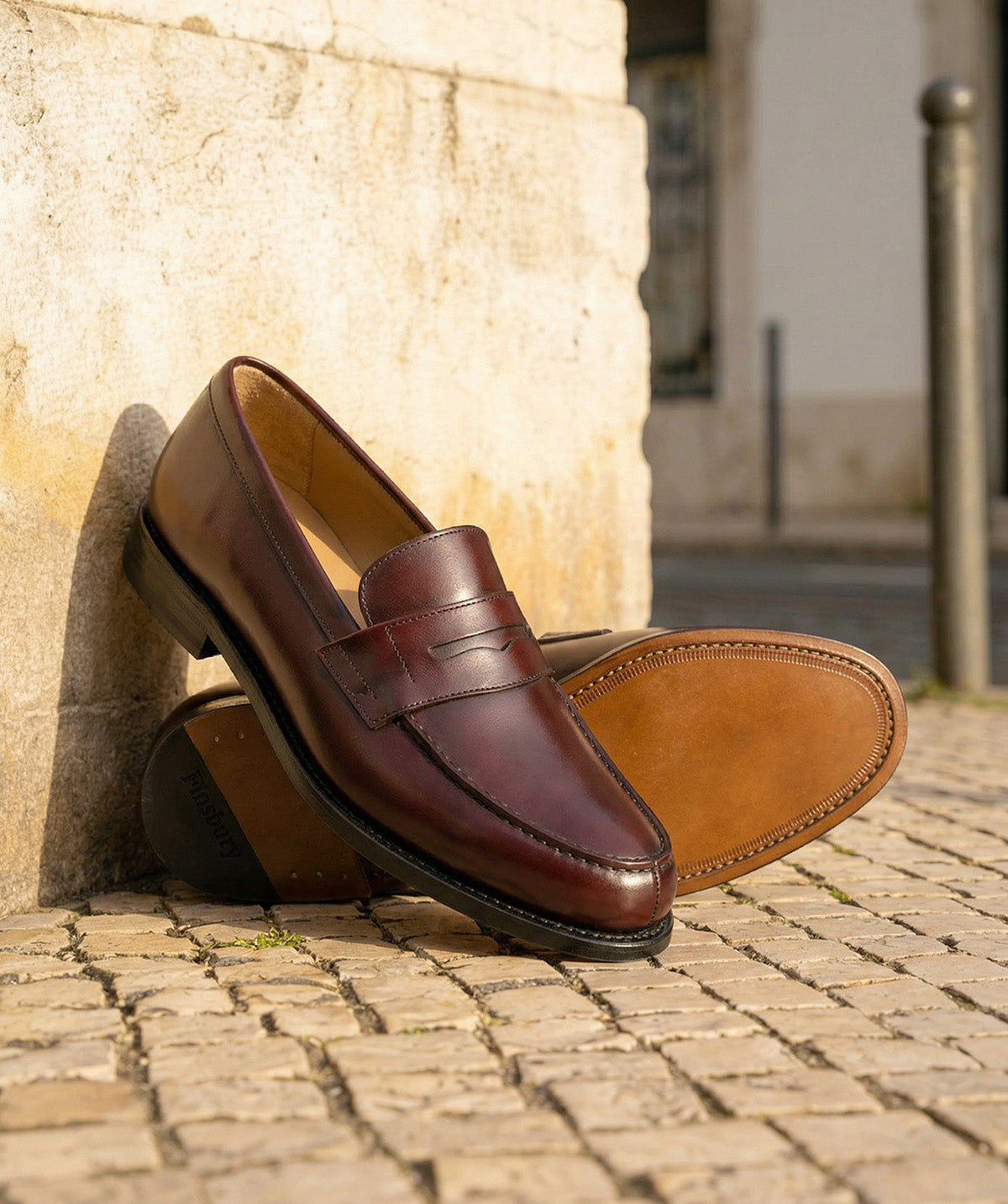 COLLEGE 1986 Burgundy Loafer