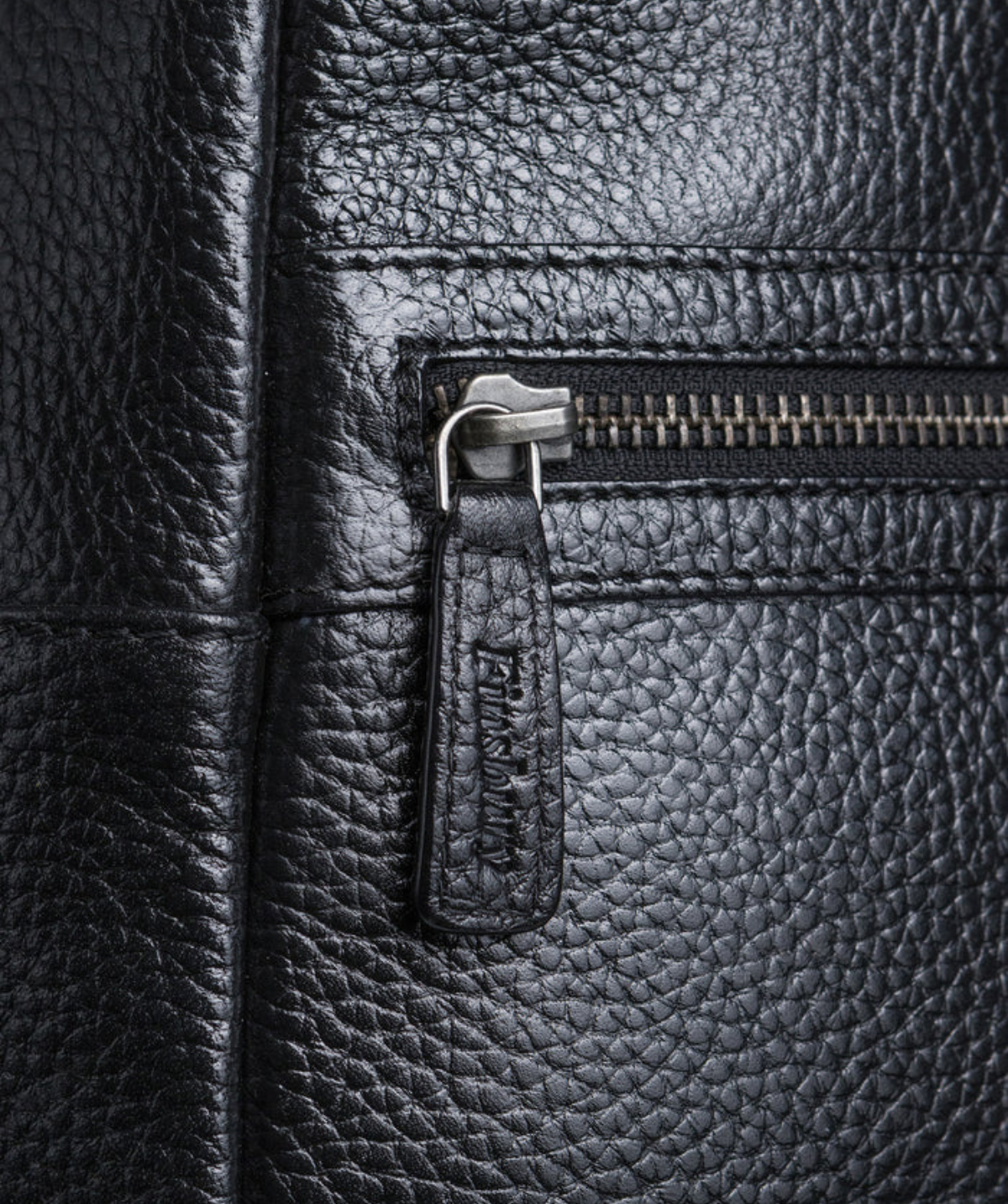 Sac à Dos en Cuir Grainé Noir