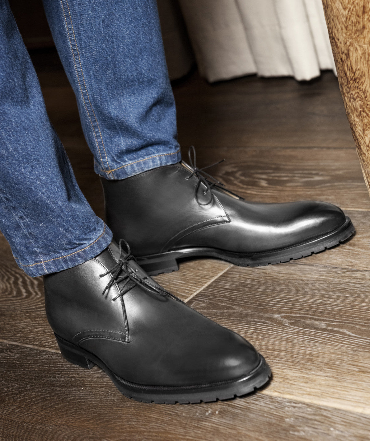 s/files/1/0898/2354/3633/files/bottines-Tomaso-cuir-gris-patine.jpg_v_4702232442369-5_748aaf27-51d3-4e29-9802-cfdd13d175ac.jpg?v=1745545584