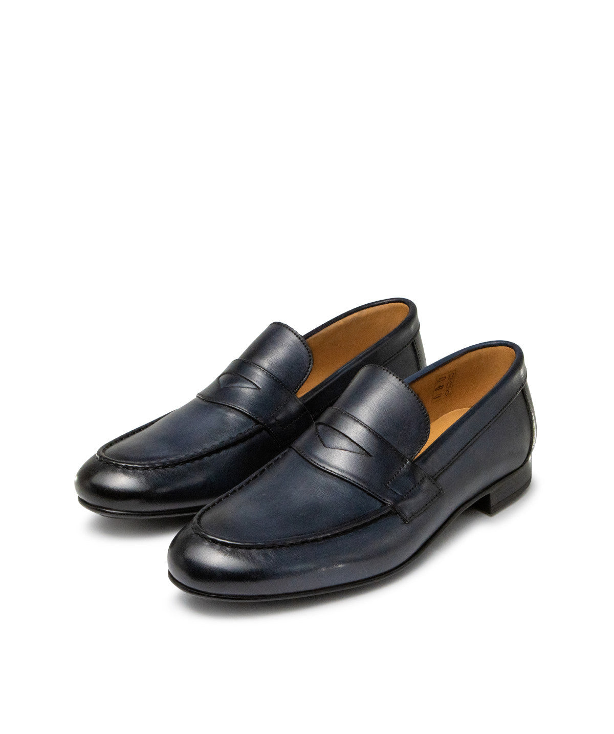 s/files/1/0898/2354/3633/files/mocassin-clayton-bleu-patine.jpg_v_5046296524290-3_9d0d7352-3250-4544-aa8c-f0134090af2c.jpg?v=1745513776