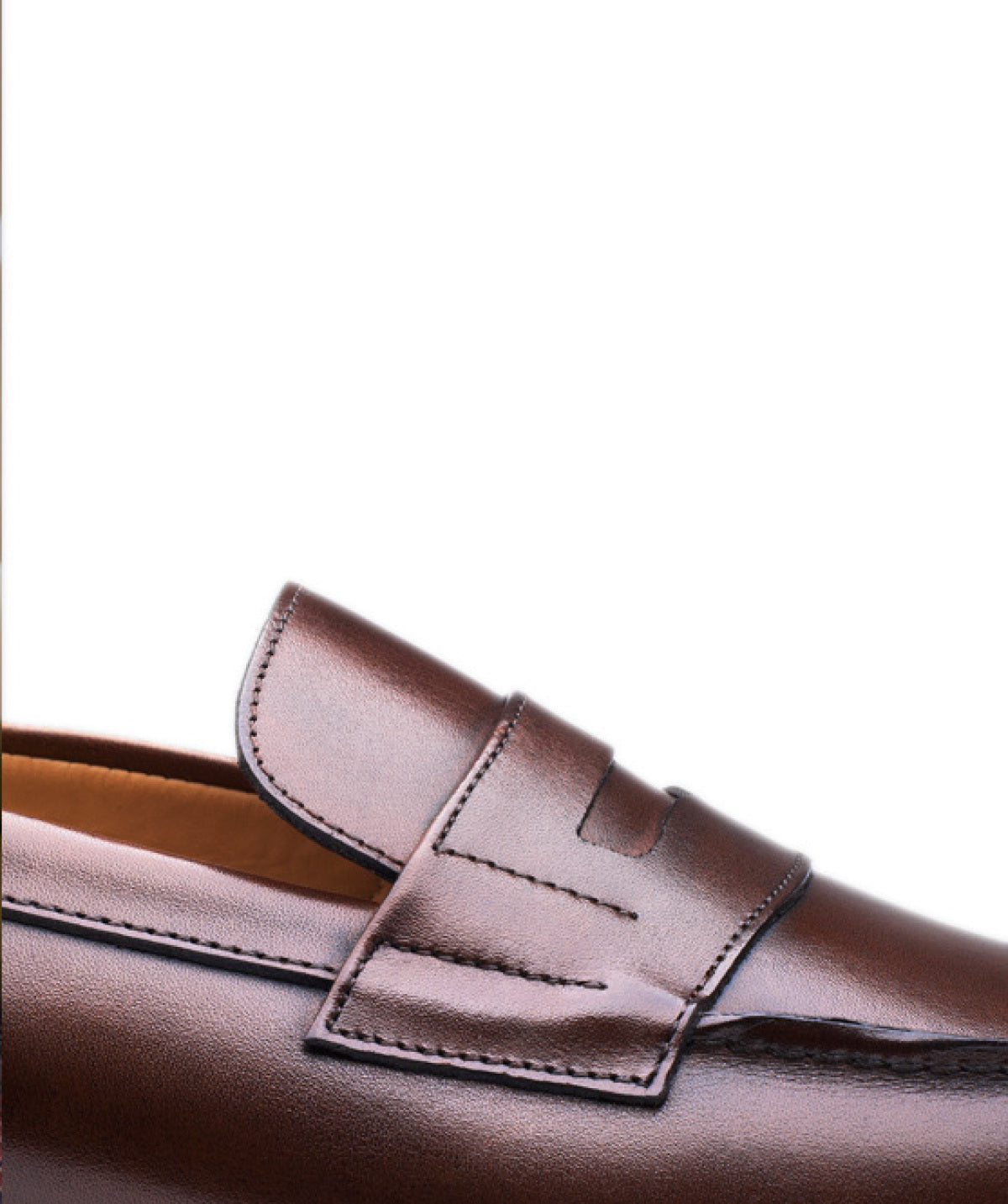 s/files/1/0898/2354/3633/files/mocassin-college-1986-cuir-marron-fonce.jpg_v_15401201212440-4_40ad799f-5e12-4d9e-a772-32e5a5f0ebd9.jpg?v=1745534577