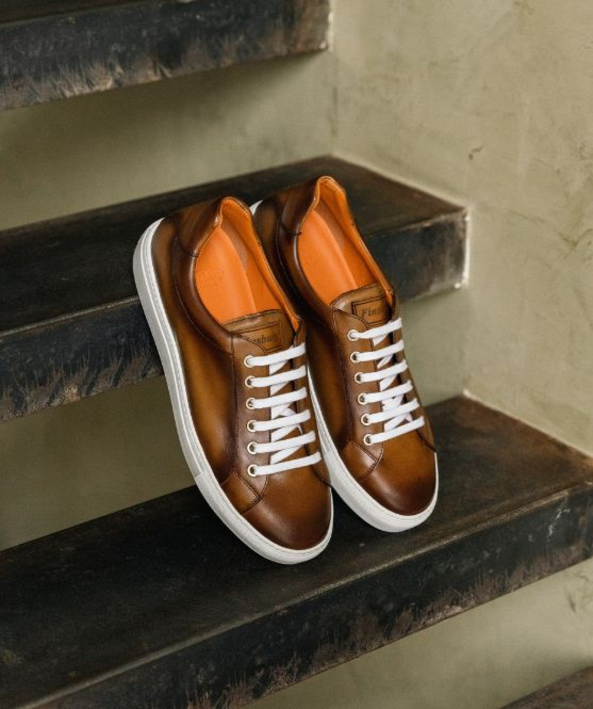 s/files/1/0898/2354/3633/files/sneaker-julian-marron-patine-.jpg_v_2736152393217-3_c8d67101-a101-47b9-9e47-3f99f7df6ee4.jpg?v=1745548964
