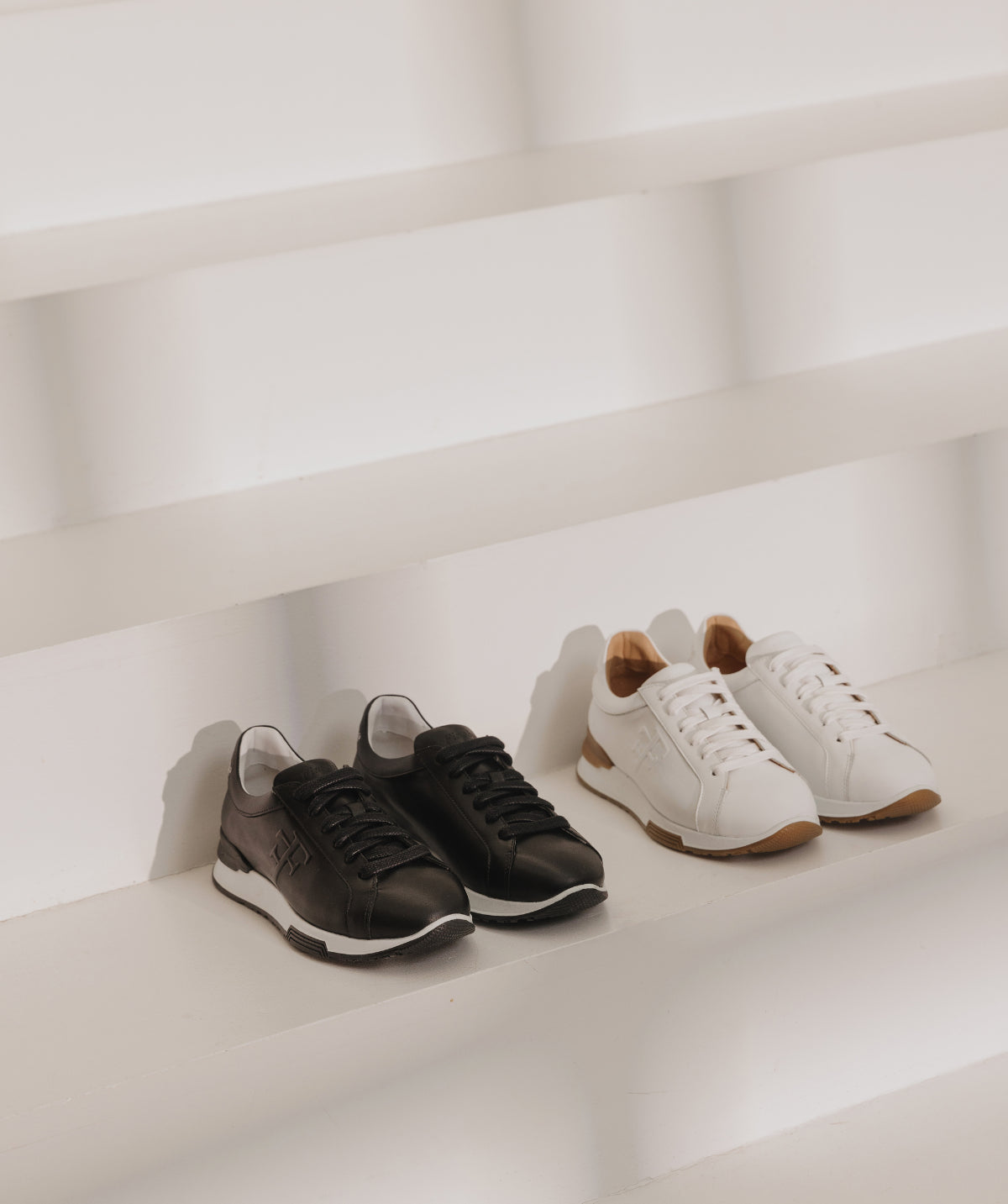 s/files/1/0898/2354/3633/files/sneakers-all-the-times-naturel.jpg_v_57999603686424-2_fc825a88-8a9e-4c1a-89d1-f8798d4dead4.jpg?v=1745553641
