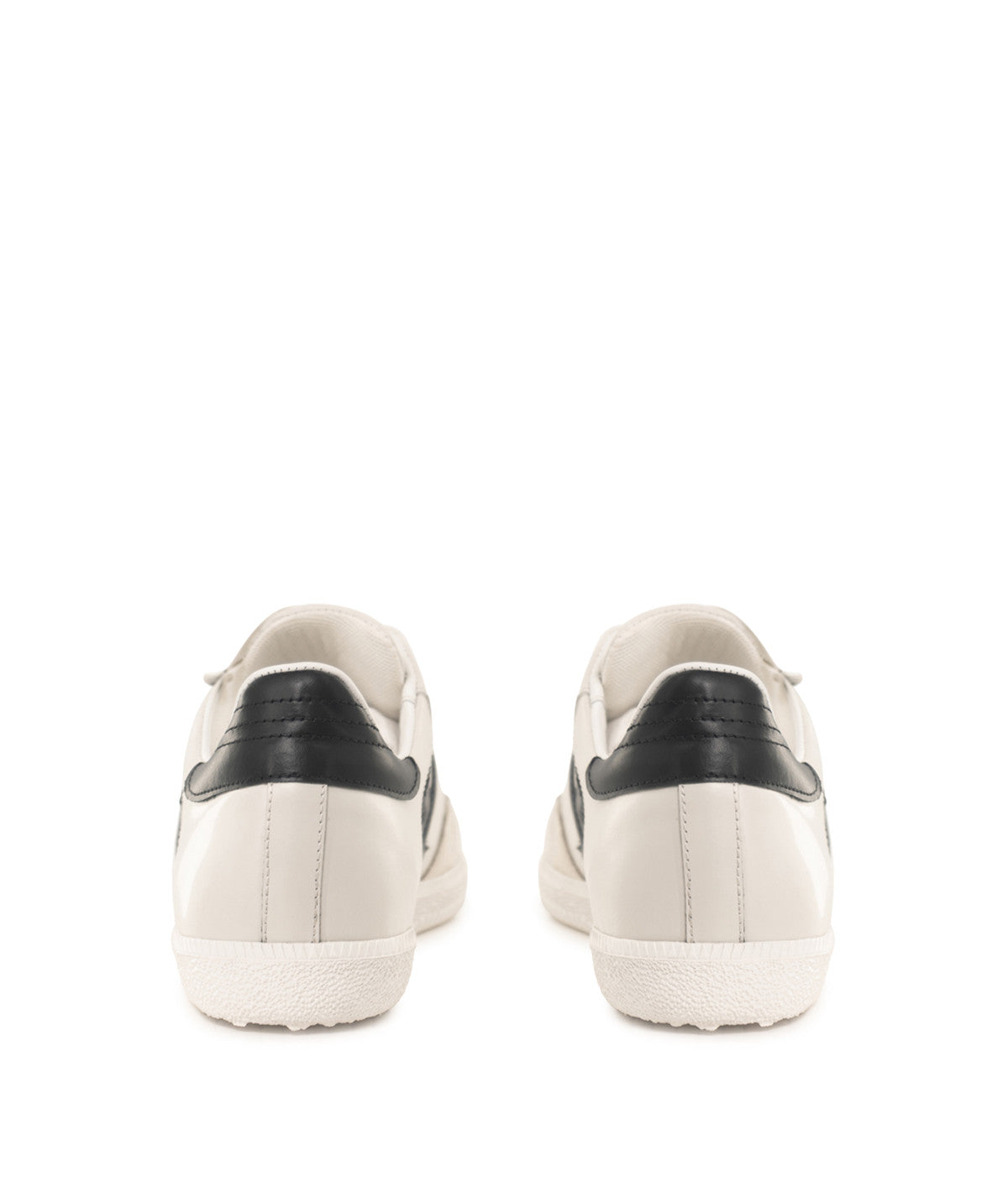 s/files/1/0898/2354/3633/files/sneakers-mathilde-creme-et-noir.jpg_v_69959924554776-5_8c21b9aa-834b-4cda-bd04-a742ffb58b54.jpg?v=1745567413