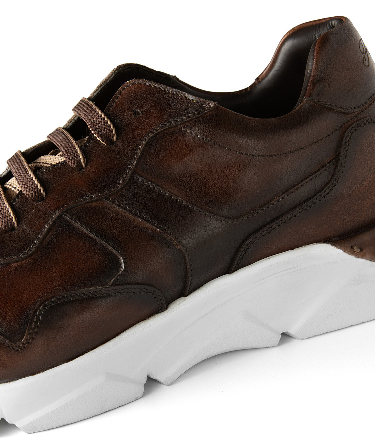 s/files/1/0898/2354/3633/files/sneakers-paolo-marron-patine.jpg_v_6340632393217-4_9d3a2dd0-022e-4718-9577-9b32d924155f.jpg?v=1745525111